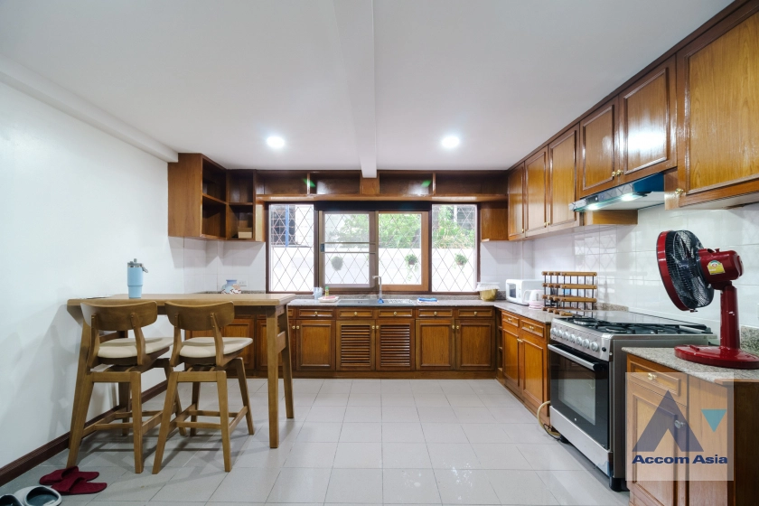 12  3 br House For Rent in Sukhumvit ,Bangkok BTS Thong Lo AA41449