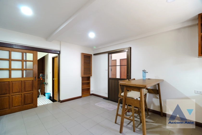 14  3 br House For Rent in Sukhumvit ,Bangkok BTS Thong Lo AA41449