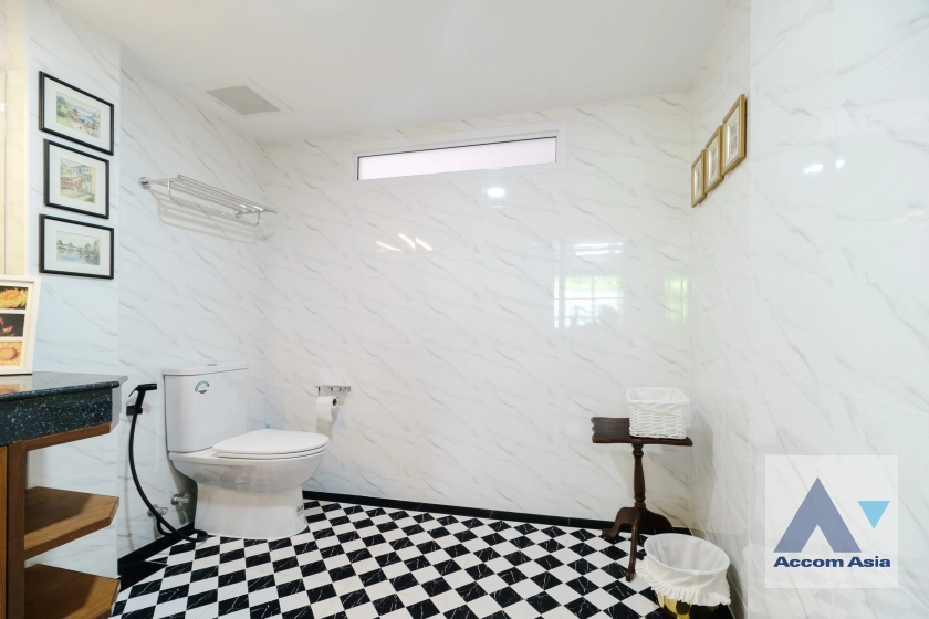 16  3 br House For Rent in Sukhumvit ,Bangkok BTS Thong Lo AA41449