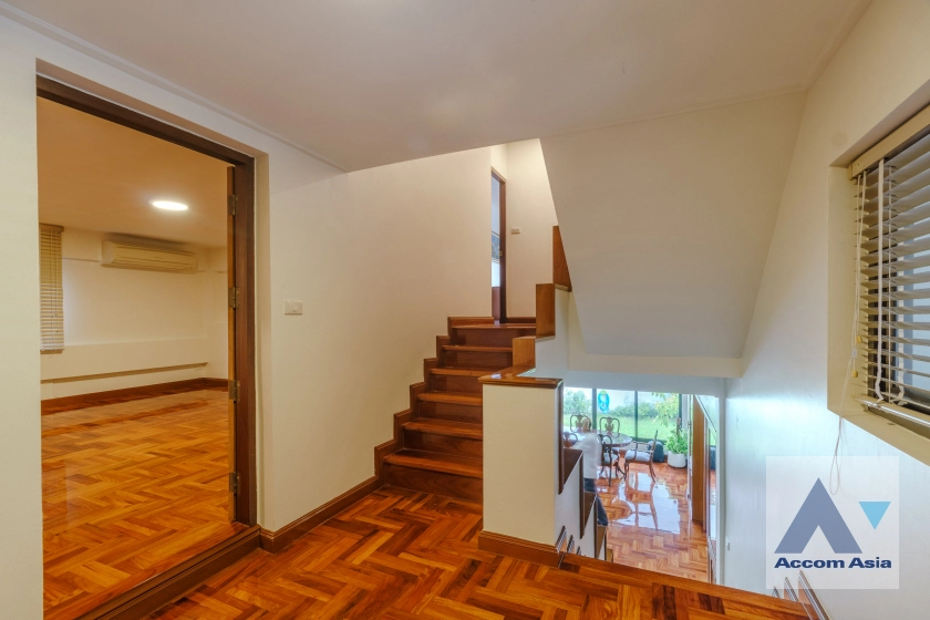 17  3 br House For Rent in Sukhumvit ,Bangkok BTS Thong Lo AA41449