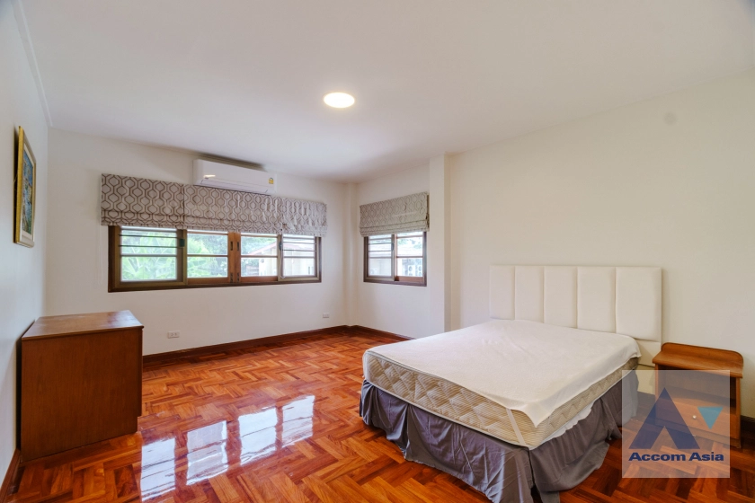 22  3 br House For Rent in Sukhumvit ,Bangkok BTS Thong Lo AA41449