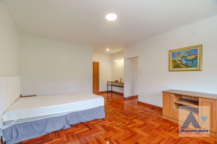 23  3 br House For Rent in Sukhumvit ,Bangkok BTS Thong Lo AA41449