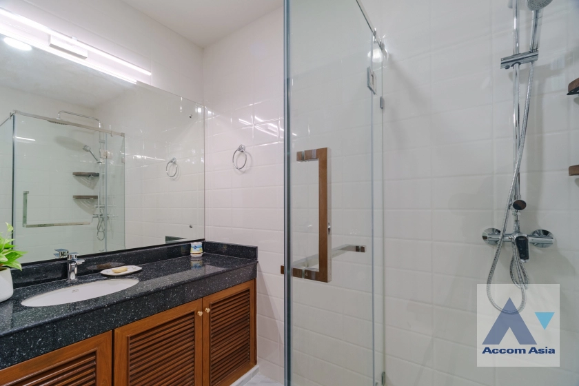 26  3 br House For Rent in Sukhumvit ,Bangkok BTS Thong Lo AA41449