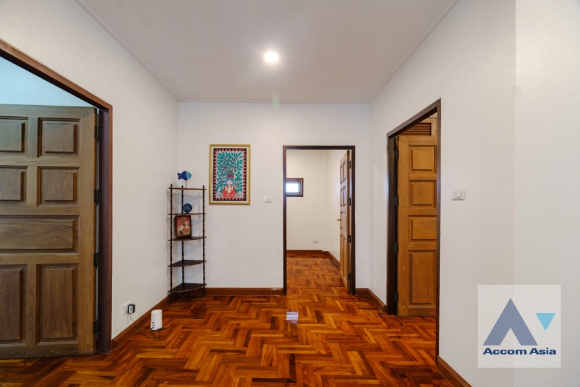 31  3 br House For Rent in Sukhumvit ,Bangkok BTS Thong Lo AA41449