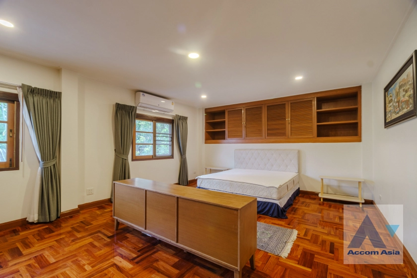 34  3 br House For Rent in Sukhumvit ,Bangkok BTS Thong Lo AA41449