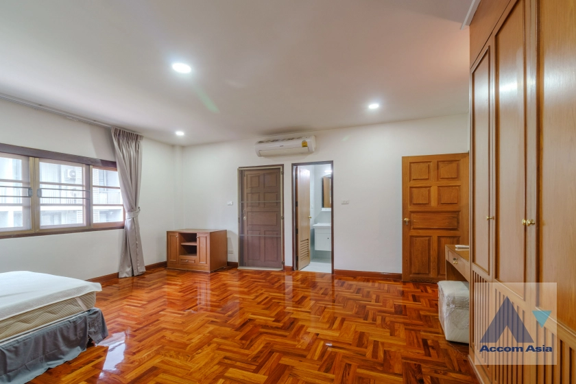 43  3 br House For Rent in Sukhumvit ,Bangkok BTS Thong Lo AA41449
