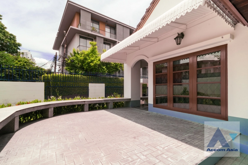 47  3 br House For Rent in Sukhumvit ,Bangkok BTS Thong Lo AA41449