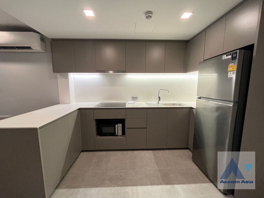 unit 2 Bedrooms  Apartment For Rent in Sukhumvit, Bangkok  near BTS Asok (AA41455)
