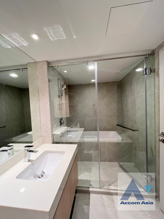 13  2 br Apartment For Rent in Sukhumvit ,Bangkok BTS Asok at Comfortable of Living Space AA41455