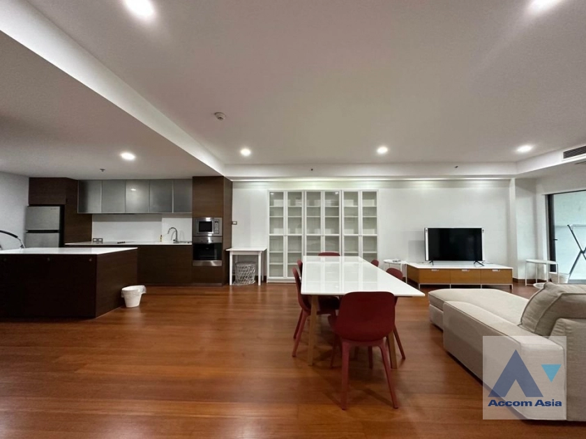 unit 2 Bedrooms  Condominium For Rent & Sale in Sathorn, Bangkok  near MRT Lumphini (AA41458)