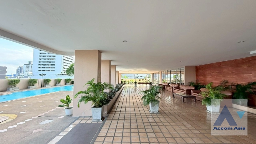 24  3 br Apartment for rent and sale in Sukhumvit ,Bangkok BTS Ekkamai at Ideal Place For Big Families AA41462