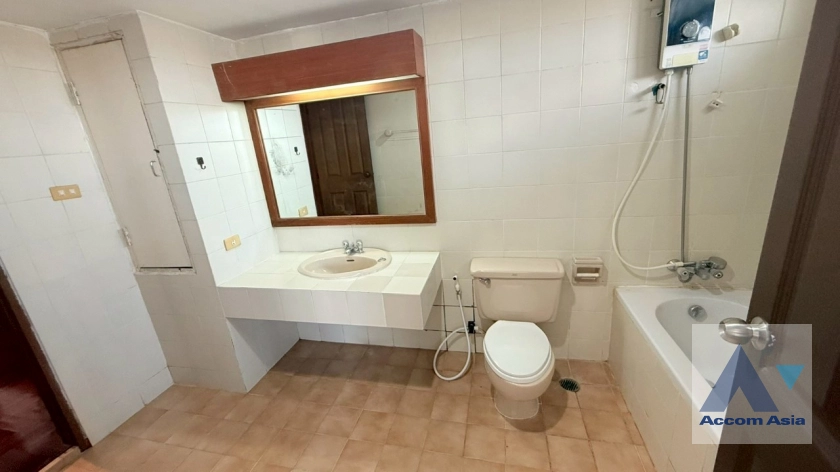 18  3 br Apartment for rent and sale in Sukhumvit ,Bangkok BTS Ekkamai at Ideal Place For Big Families AA41462