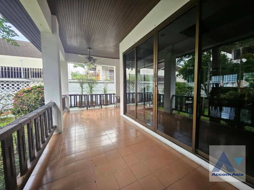 5  4 br House for rent and sale in Sukhumvit ,Bangkok BTS Phrom Phong at Kid Friendly House Compound AA41471