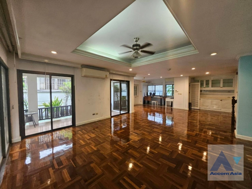  1  4 br House for rent and sale in Sukhumvit ,Bangkok BTS Phrom Phong at Kid Friendly House Compound AA41471