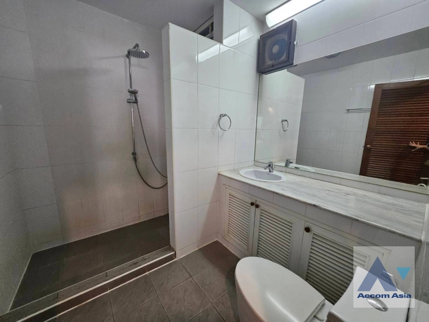 10  4 br House for rent and sale in Sukhumvit ,Bangkok BTS Phrom Phong at Kid Friendly House Compound AA41471