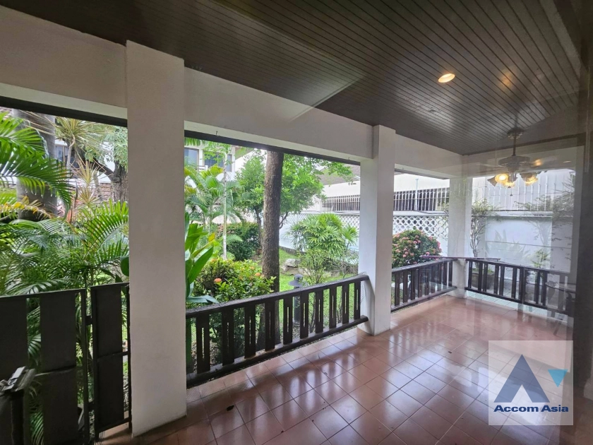 6  4 br House for rent and sale in Sukhumvit ,Bangkok BTS Phrom Phong at Kid Friendly House Compound AA41471