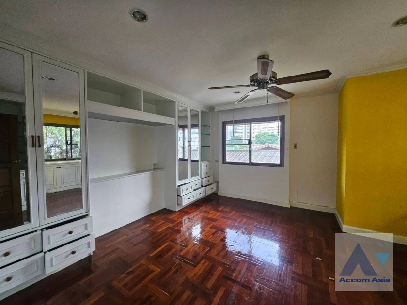 7  4 br House for rent and sale in Sukhumvit ,Bangkok BTS Phrom Phong at Kid Friendly House Compound AA41471