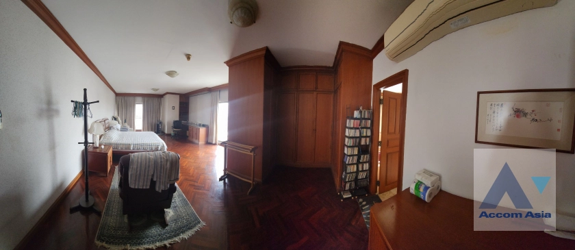 9  3 br Condominium For Sale in Sukhumvit ,Bangkok BTS Ekkamai at Castle Hill Mansion AA41472