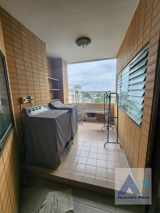 17  3 br Condominium For Sale in Sukhumvit ,Bangkok BTS Ekkamai at Castle Hill Mansion AA41472