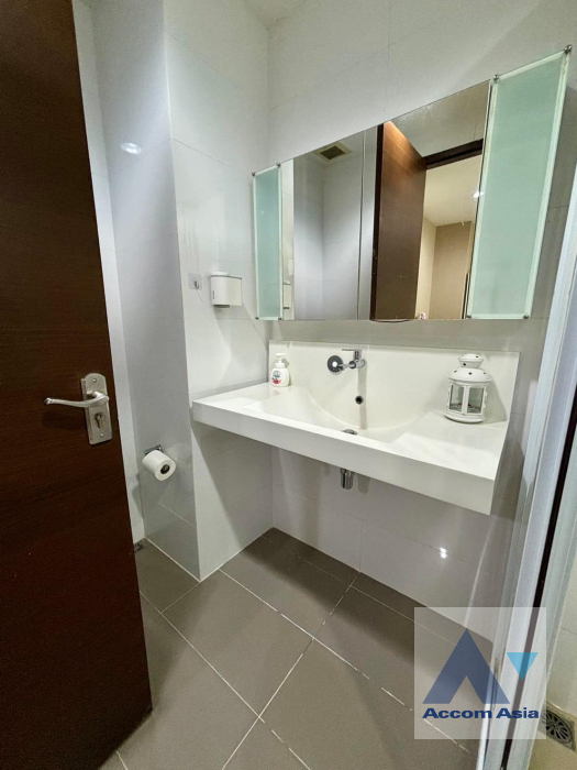 8  1 br Condominium For Sale in Ratchadaphisek ,Bangkok  at RHYTHM Ratchada AA41475