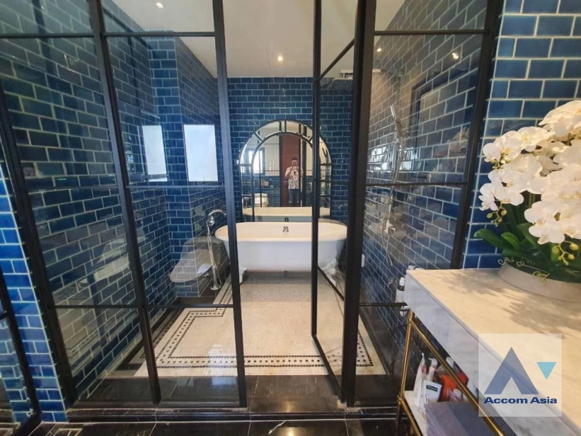 17  4 br House for rent and sale in Pattanakarn ,Bangkok  at The AVA residence AA41477