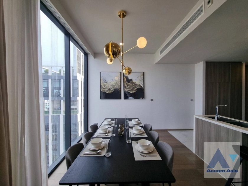 unit 3 Bedrooms  Condominium For Rent in Sukhumvit, Bangkok  near BTS Asok - MRT Sukhumvit (AA41480)