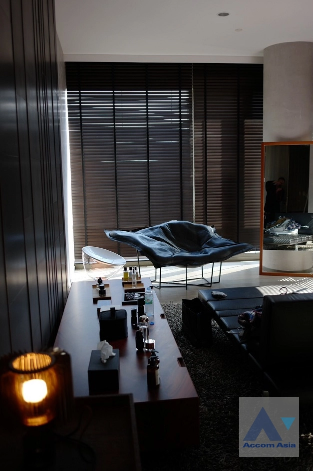 6  2 br Condominium for rent and sale in Ploenchit ,Bangkok BTS Ratchadamri - MRT Silom at 185 Rajadamri AA41481