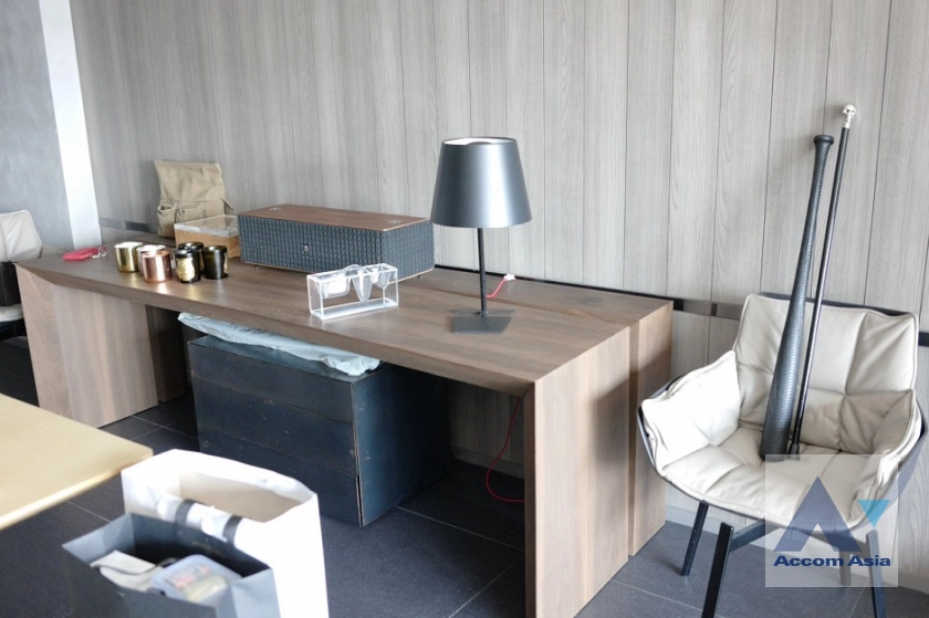 8  2 br Condominium for rent and sale in Ploenchit ,Bangkok BTS Ratchadamri - MRT Silom at 185 Rajadamri AA41481