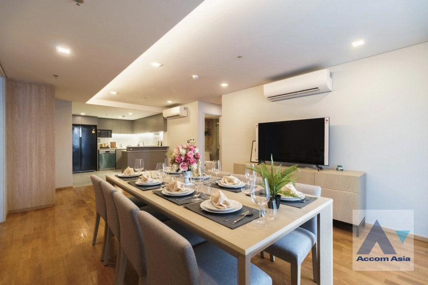 7  4 br Apartment For Rent in Sukhumvit ,Bangkok BTS Asok at Comfortable of Living Space AA41492