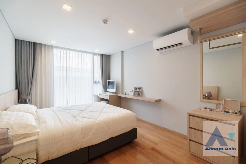 18  4 br Apartment For Rent in Sukhumvit ,Bangkok BTS Asok at Comfortable of Living Space AA41492