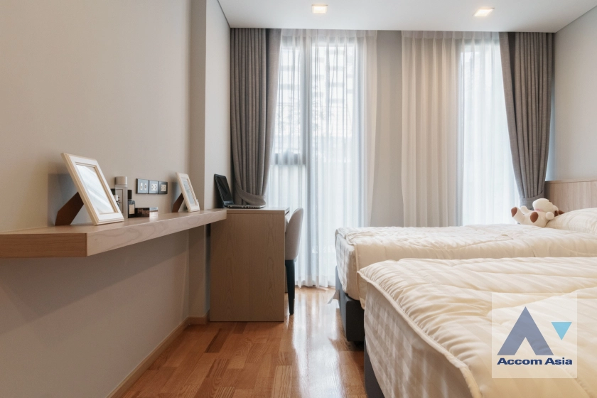 23  4 br Apartment For Rent in Sukhumvit ,Bangkok BTS Asok at Comfortable of Living Space AA41492