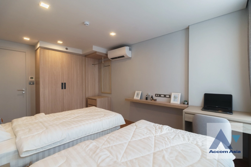 24  4 br Apartment For Rent in Sukhumvit ,Bangkok BTS Asok at Comfortable of Living Space AA41492