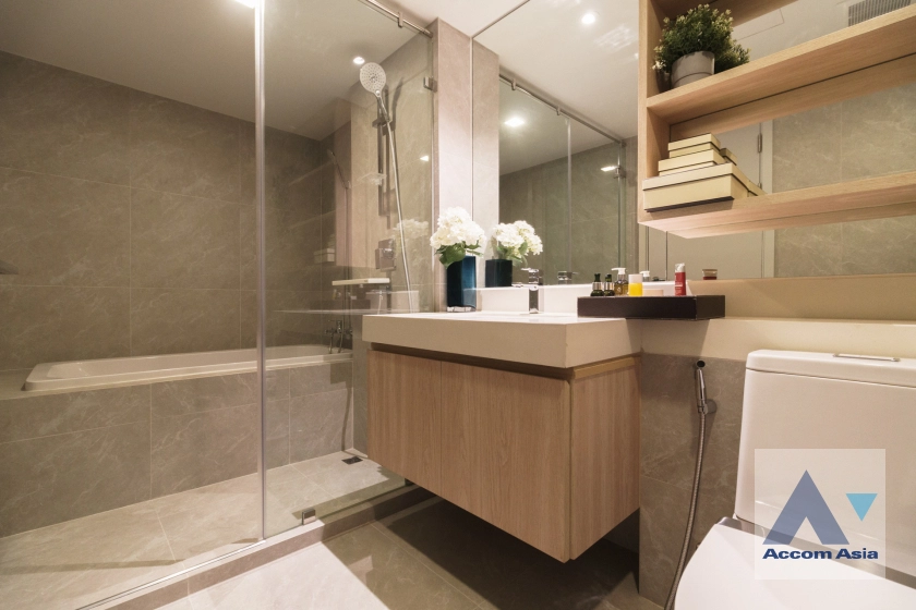 27  4 br Apartment For Rent in Sukhumvit ,Bangkok BTS Asok at Comfortable of Living Space AA41492