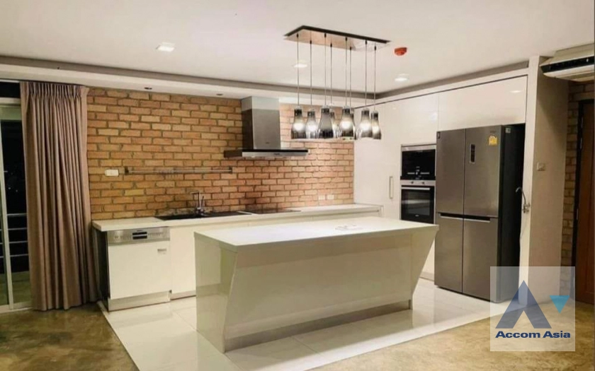 4  2 br Condominium For Rent in Charoen Nakhon ,Bangkok BTS Wongwian Yai at Sompob house AA41505