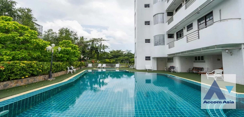 Pet friendly |  Greenery Space In Bangkok Apartment  3 Bedroom for Sale & Rent BTS Thong Lo in Sukhumvit Bangkok