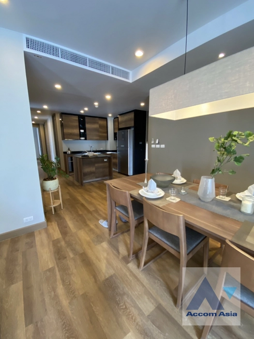 unit 3 Bedrooms  Apartment For Rent in Sukhumvit, Bangkok  near BTS Phrom Phong (AA41512)