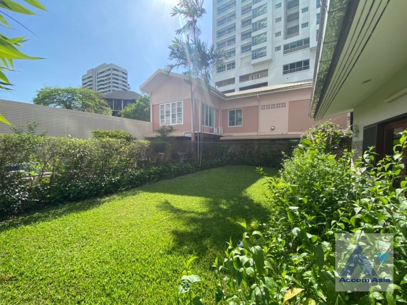 28  4 br House For Rent in Sukhumvit ,Bangkok BTS Asok AA41515