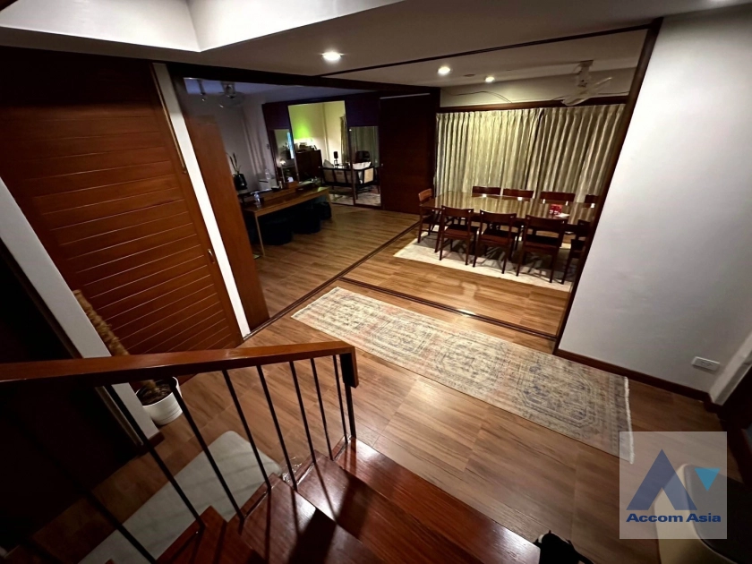 8  4 br House For Rent in Sukhumvit ,Bangkok BTS Asok AA41515
