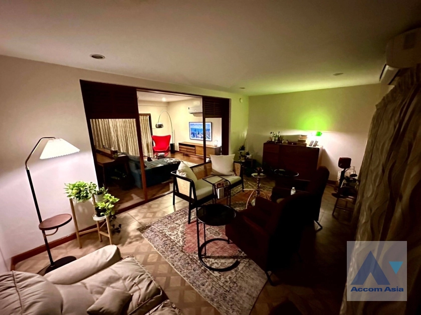 12  4 br House For Rent in Sukhumvit ,Bangkok BTS Asok AA41515