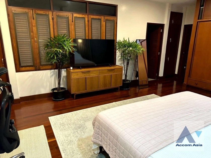 17  4 br House For Rent in Sukhumvit ,Bangkok BTS Asok AA41515