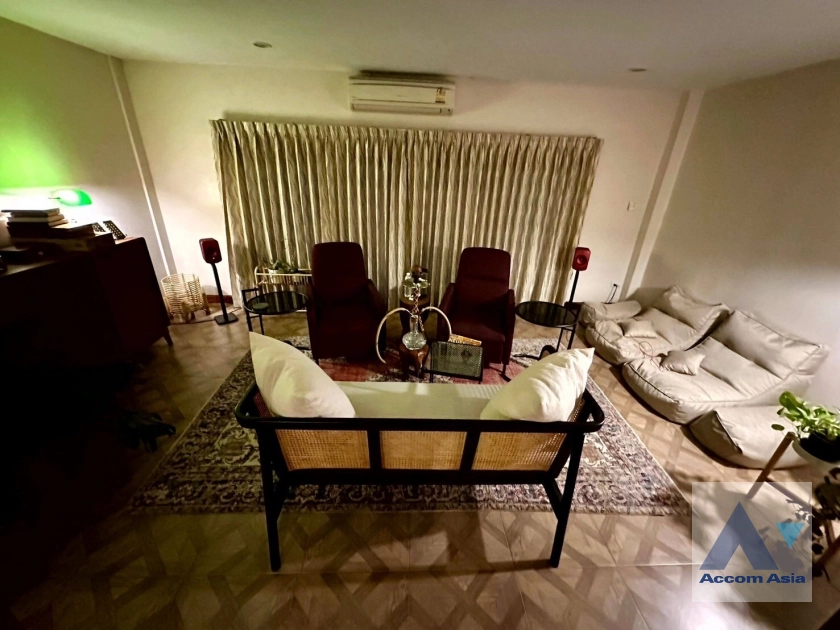 11  4 br House For Rent in Sukhumvit ,Bangkok BTS Asok AA41515