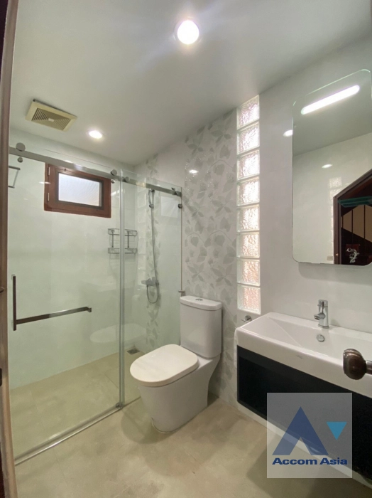 22  4 br House For Rent in Sukhumvit ,Bangkok BTS Asok AA41515