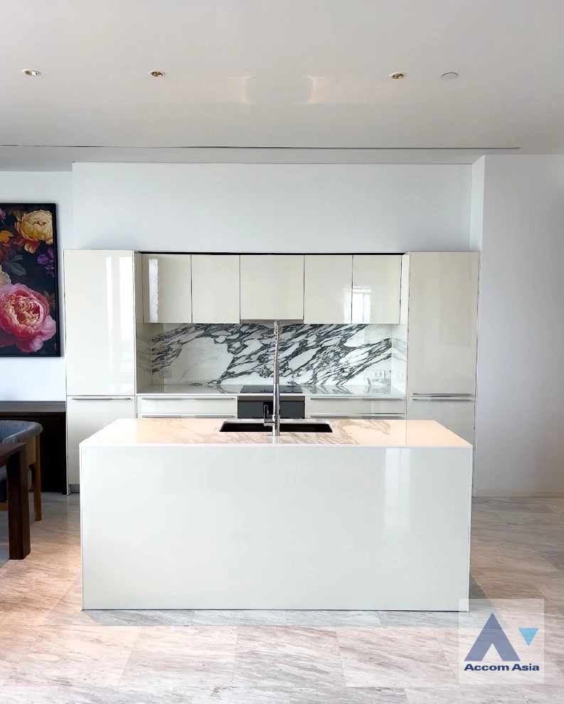 8  2 br Condominium for rent and sale in Sathorn ,Bangkok BTS Saphan Taksin at Four Seasons Private Residences AA41545