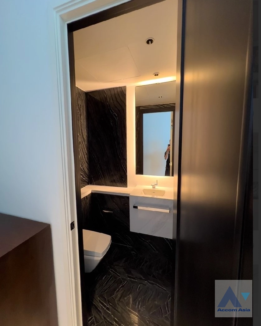 13  2 br Condominium for rent and sale in Sathorn ,Bangkok BTS Saphan Taksin at Four Seasons Private Residences AA41545