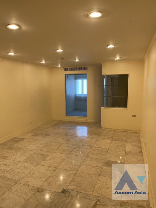 unit Condominium For Sale in Silom, Bangkok  near BTS Chong Nonsi (AA41548)