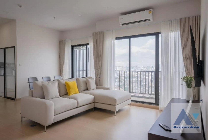 Supalai Loft Prajadhipok-Wongwian Yai Condominium  4 Bedroom for Sale & Rent BTS Wongwian Yai in Charoennakhon Bangkok
