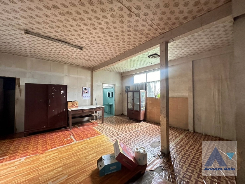 unit 2 Bedrooms  House For Rent in Sukhumvit, Bangkok  near BTS Thong Lo (AA41560)