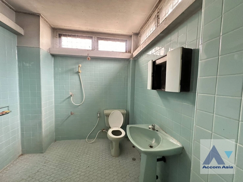 5  2 br House For Rent in Sukhumvit ,Bangkok BTS Thong Lo AA41560