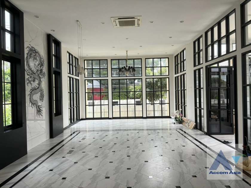  1  2 br House for rent and sale in Bang Na ,Bangkok BTS Bearing AA41571