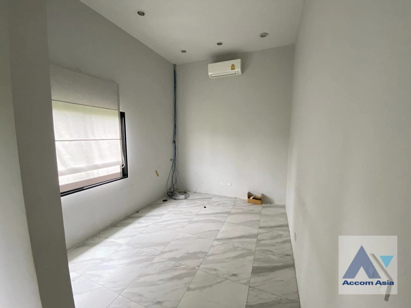 7  2 br House for rent and sale in Bang Na ,Bangkok BTS Bearing AA41571